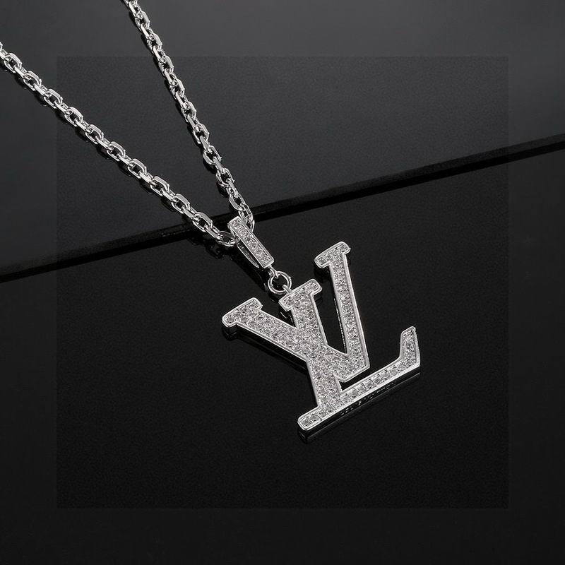 LV Necklace 11yxx33